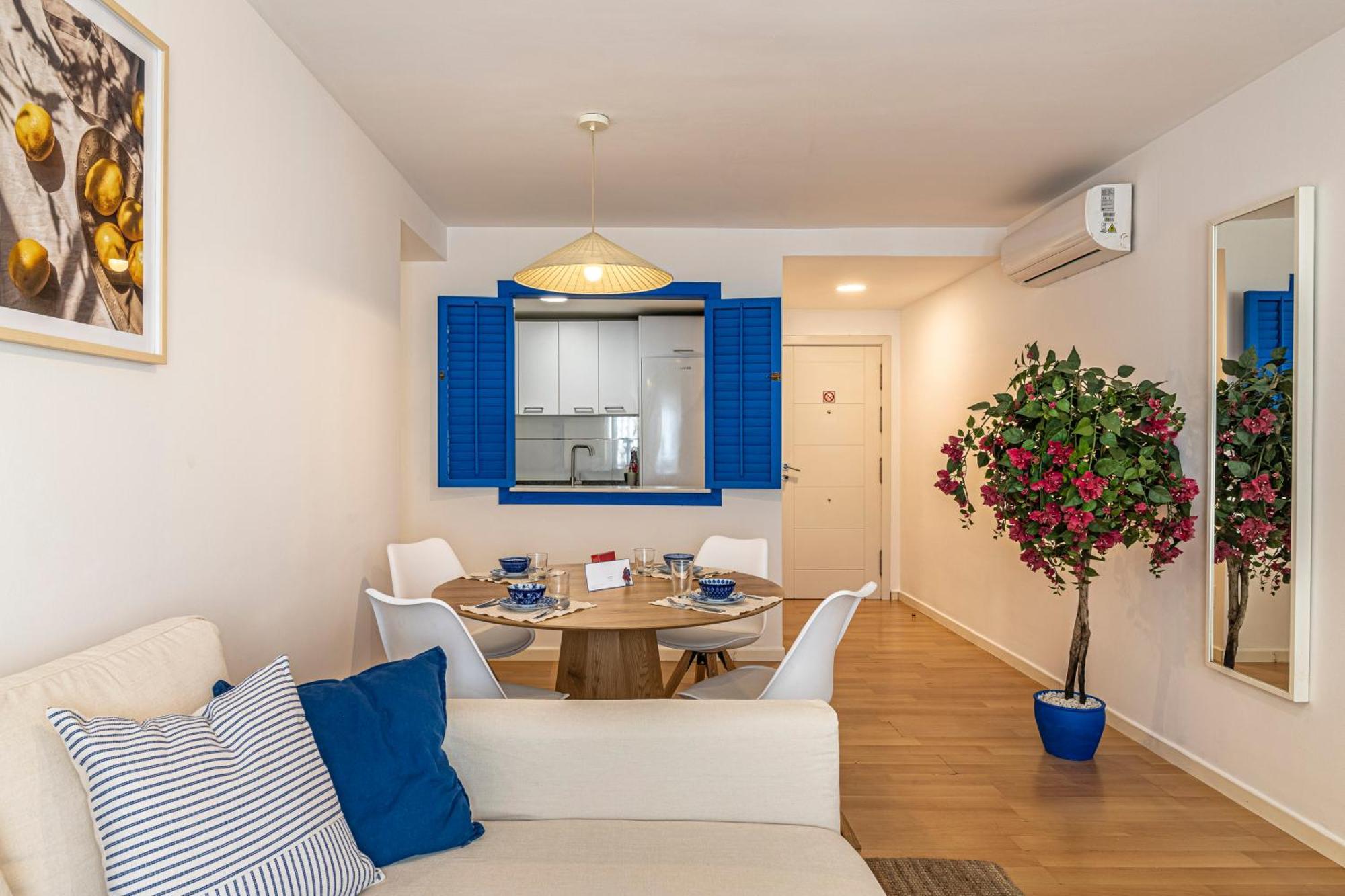 Solis Mare Apartments - Pedregalejo Beach Málaga Exteriör bild